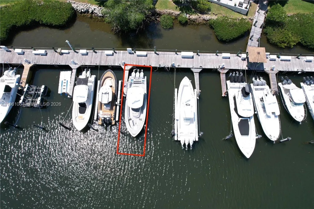 6200 SW 152nd St Palmetto Bay, FL 33157