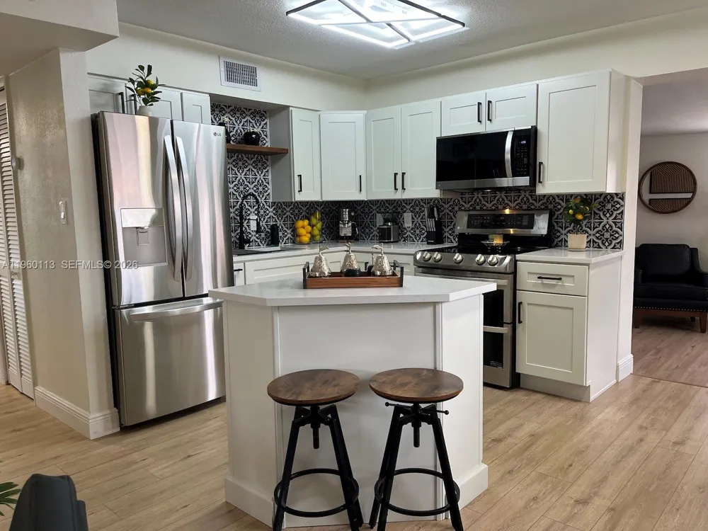 2253 Dordon Drive Melbourne, FL 32935