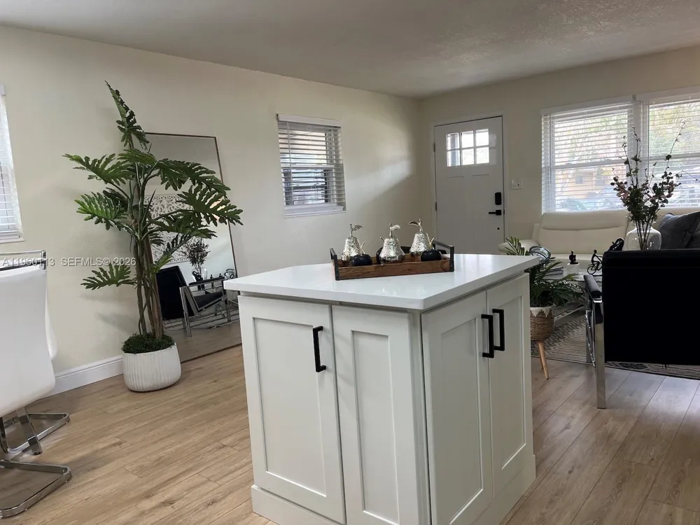 2253 Dordon Drive Melbourne, FL 32935