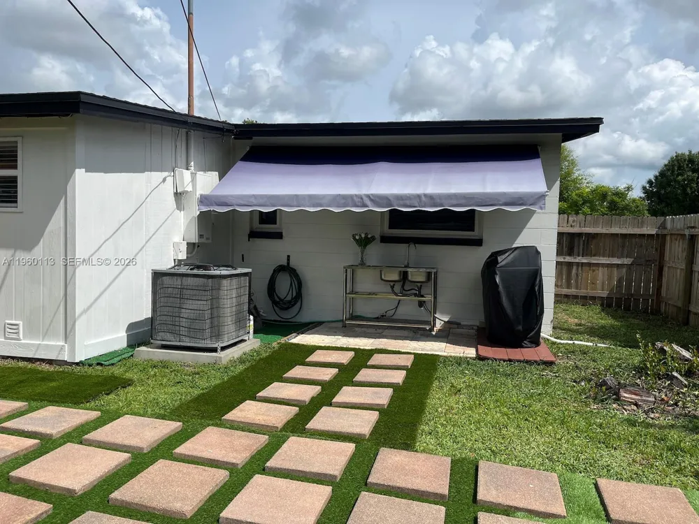 2253 Dordon Drive Melbourne, FL 32935