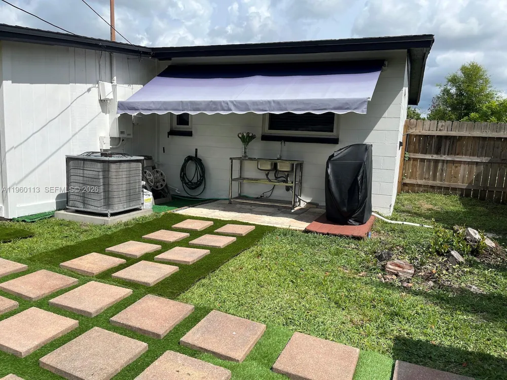 2253 Dordon Drive Melbourne, FL 32935