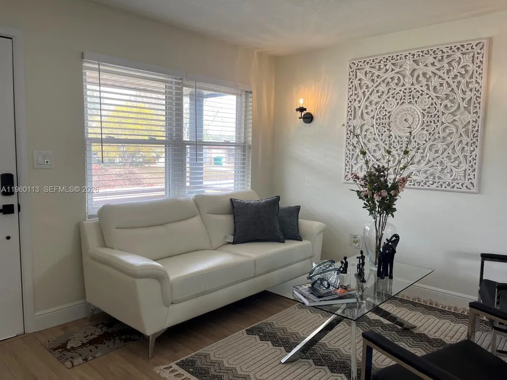 2253 Dordon Drive Melbourne, FL 32935