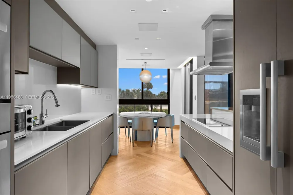 9999 Collins Ave #3E Bal Harbour, FL 33154