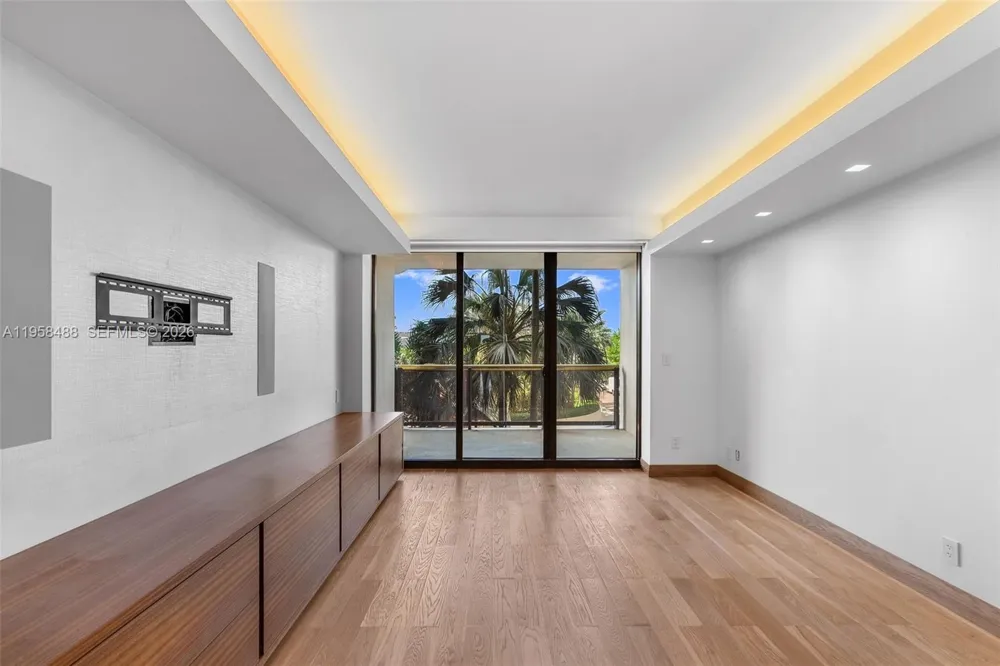 9999 Collins Ave #3E Bal Harbour, FL 33154