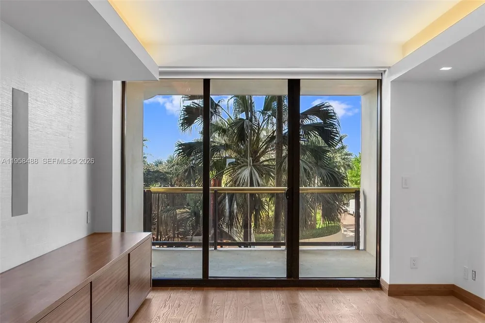 9999 Collins Ave #3E Bal Harbour, FL 33154