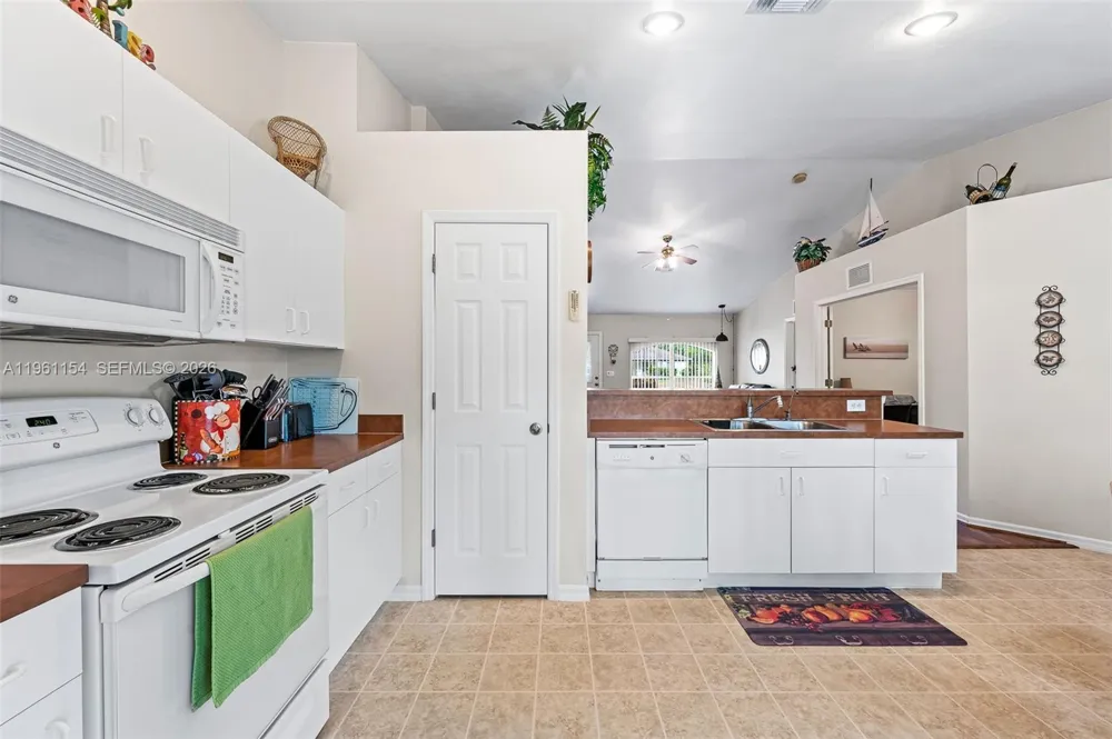 436 BROADMOOR ST Lehigh Acres, FL 33974