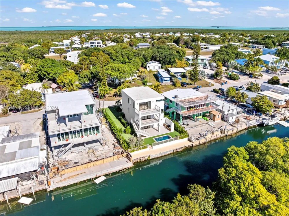 124 Orchid St Plantation Key, FL 33070
