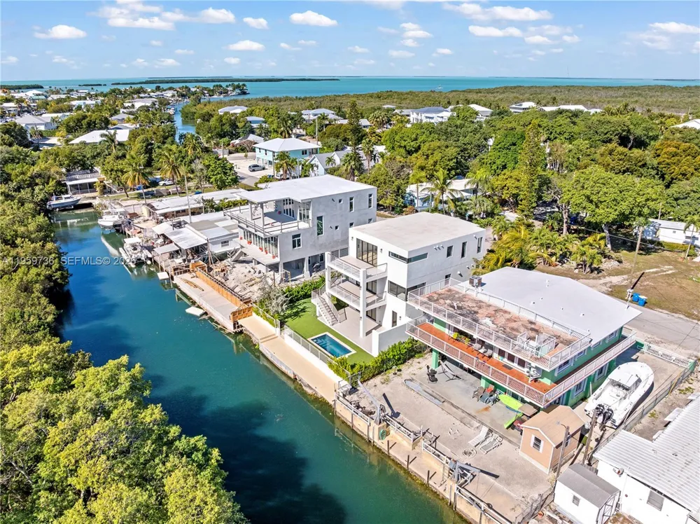 124 Orchid St Plantation Key, FL 33070
