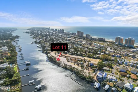 7832 Grand Lagoon Way