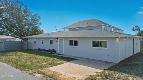 19909 Alta Vista Drive
