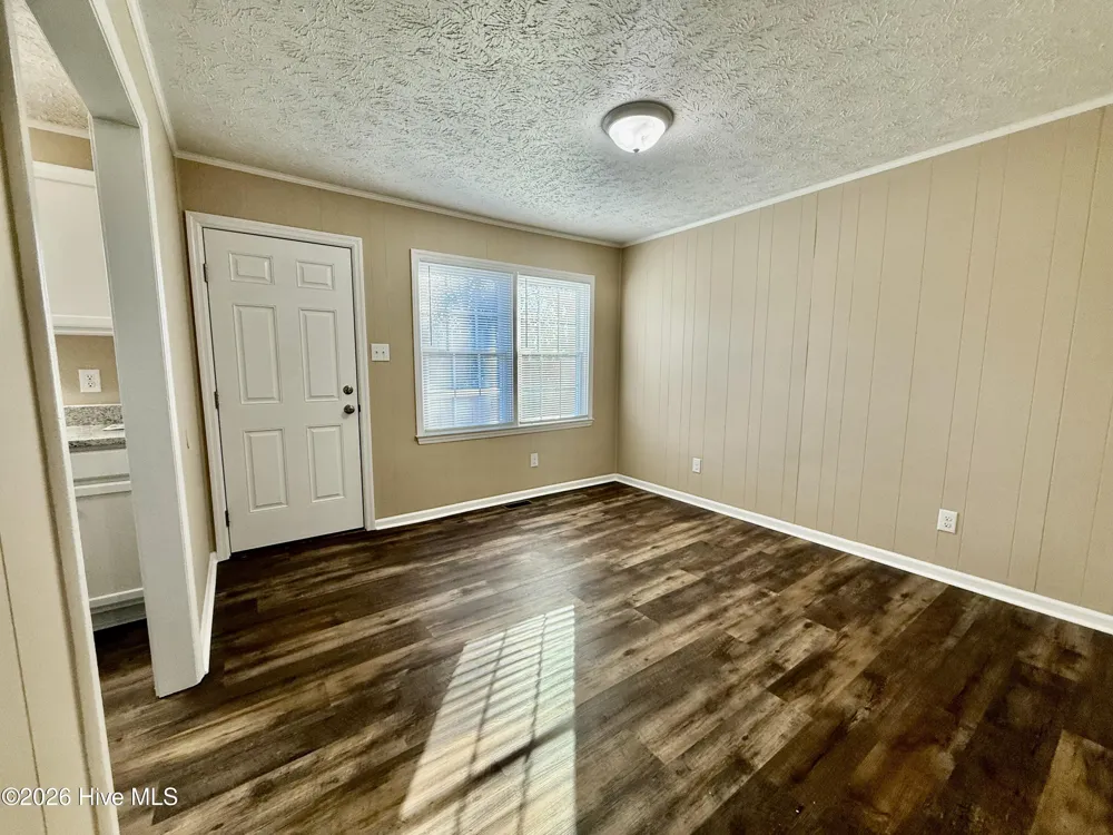 103 Ellenton Avenue Hamlet, NC 28345