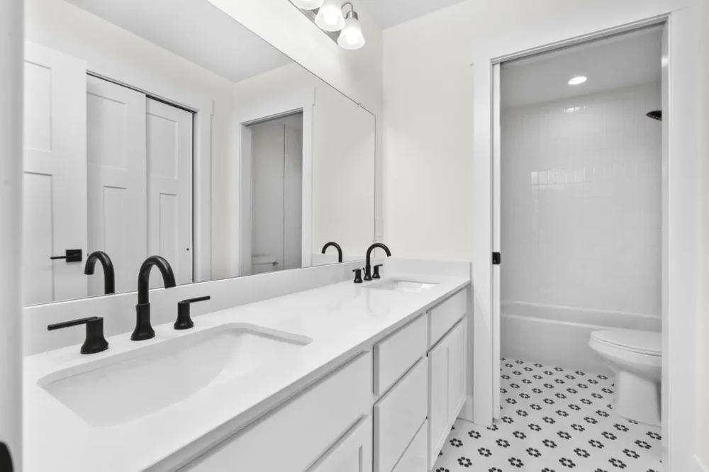 43492 Cottisford Street Northville, MI 48167