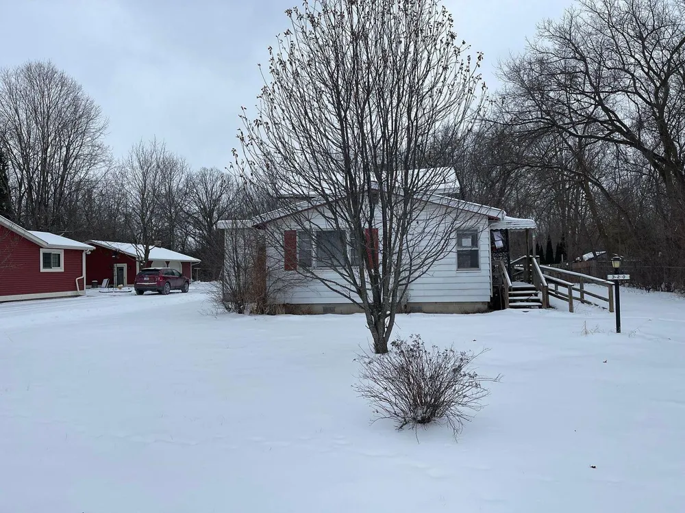 320 Lutzke Road Thomas Township, MI 48609