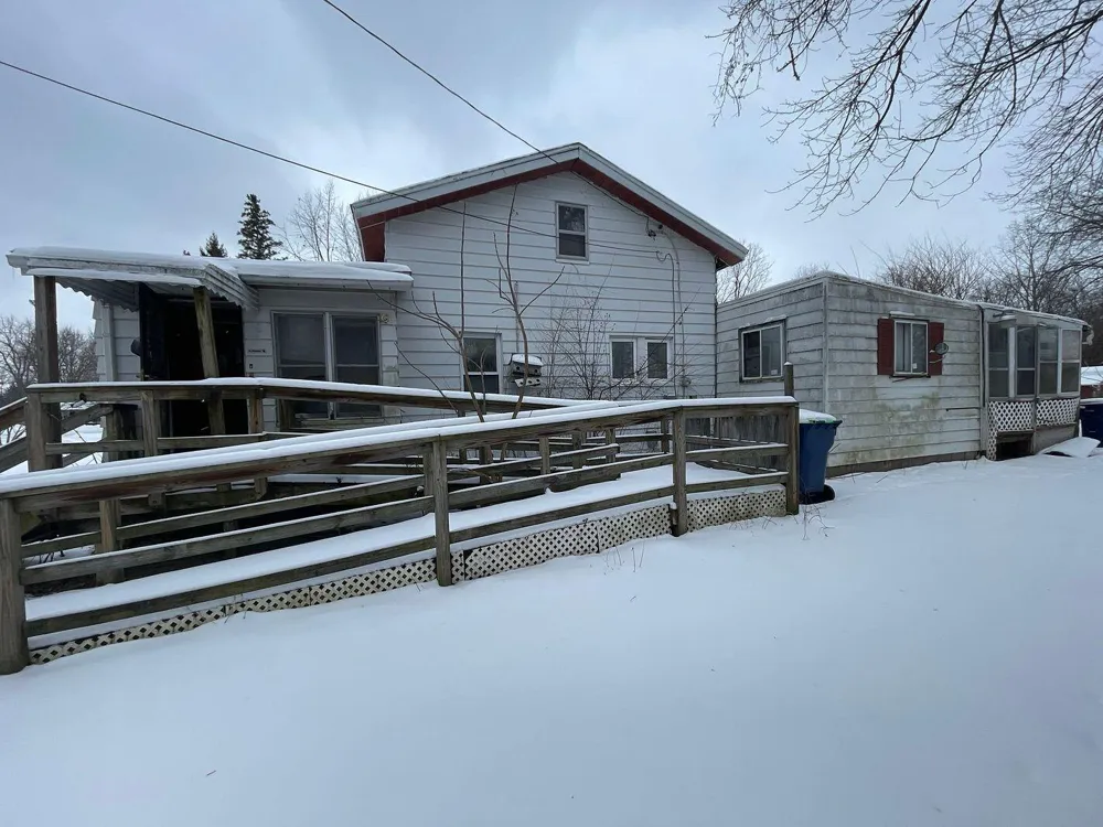 320 Lutzke Road Thomas Township, MI 48609