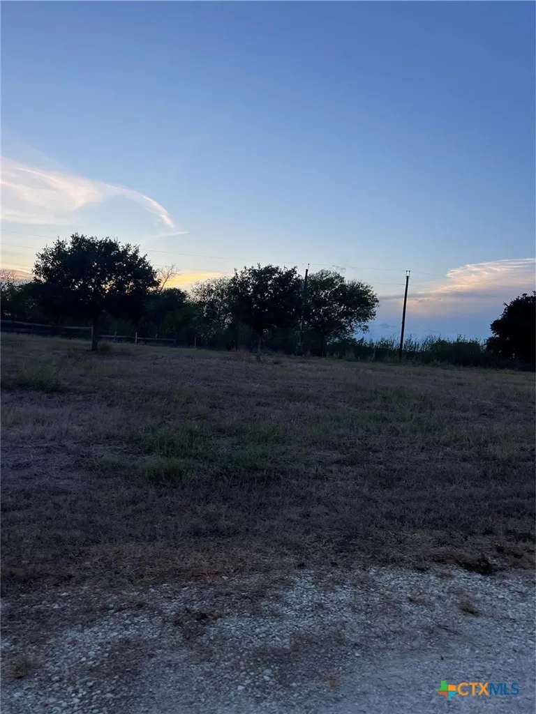 2 Horseshoe Drive Gonzales, TX 78629