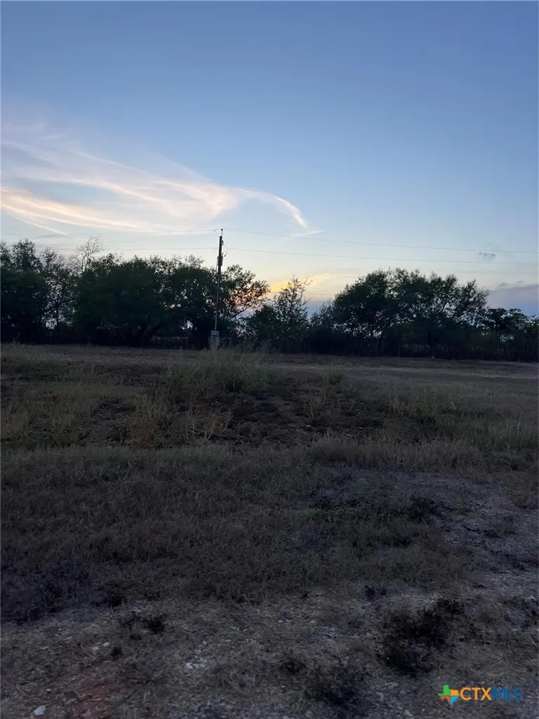 2 Horseshoe Drive Gonzales, TX 78629