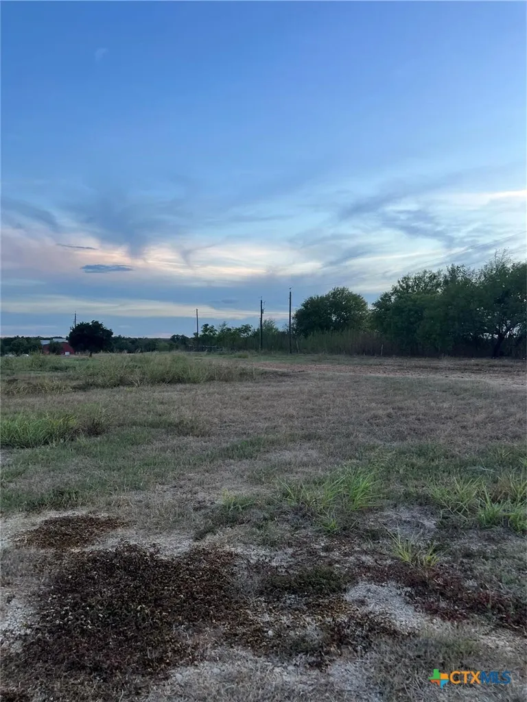 2 Horseshoe Drive Gonzales, TX 78629