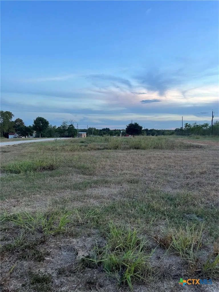 2 Horseshoe Drive Gonzales, TX 78629
