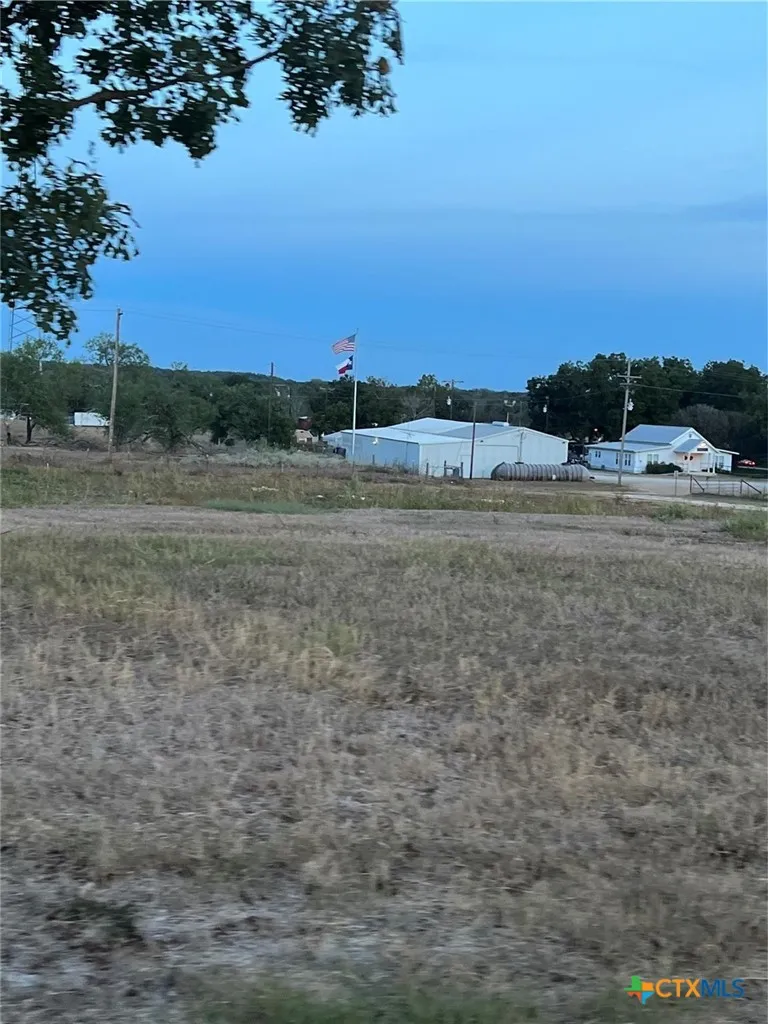 2 Horseshoe Drive Gonzales, TX 78629