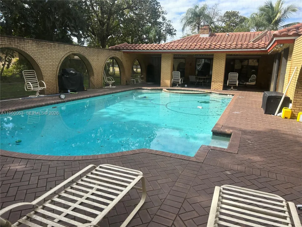 4900 SW 178th ave Southwest Ranches, FL 33331