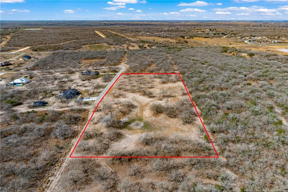 53 Sunny Vale Mathis, TX 78368