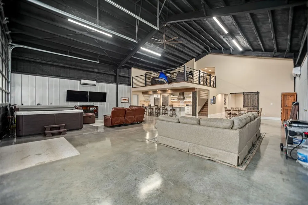 82 Circle Hook Port O'Connor, TX 77982