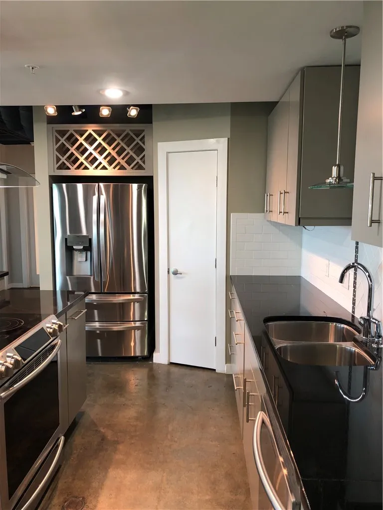 901 Upper Broadway Street #306 Corpus Christi, TX 78401