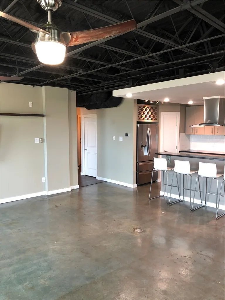 901 Upper Broadway Street #306 Corpus Christi, TX 78401