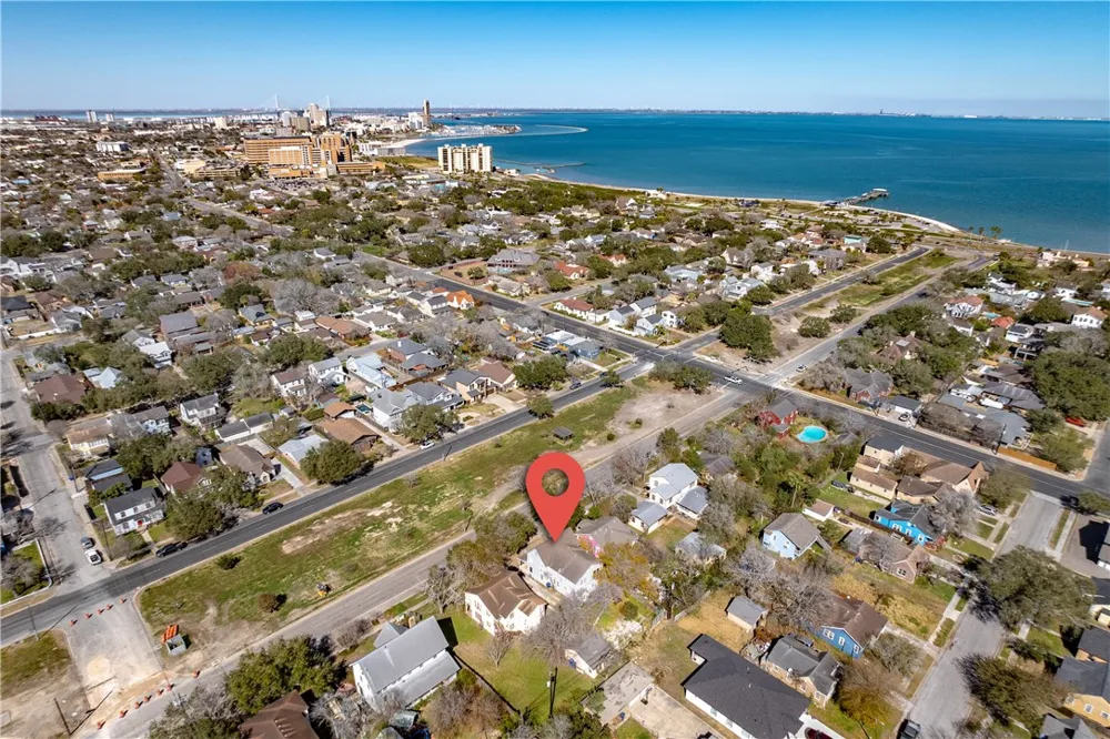 325 Louisiana Avenue Corpus Christi, TX 78404