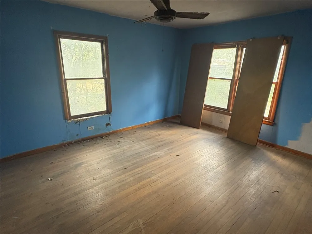 104 Charles Street S George West, TX 78022