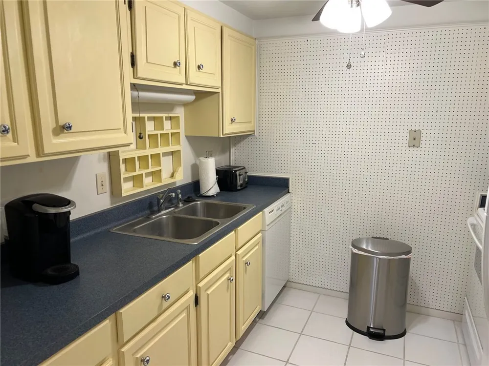 520 S Chaparral Street #204 Corpus Christi, TX 78401