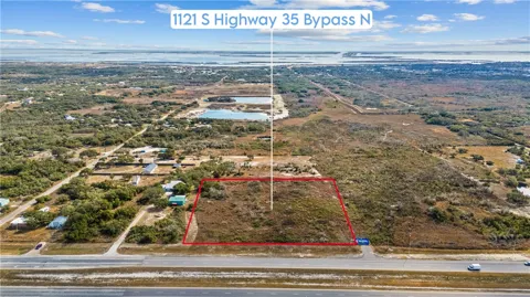 1121 S Highway 35