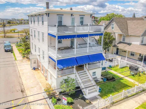 18 Abbott Avenue #MAIN HOUSE