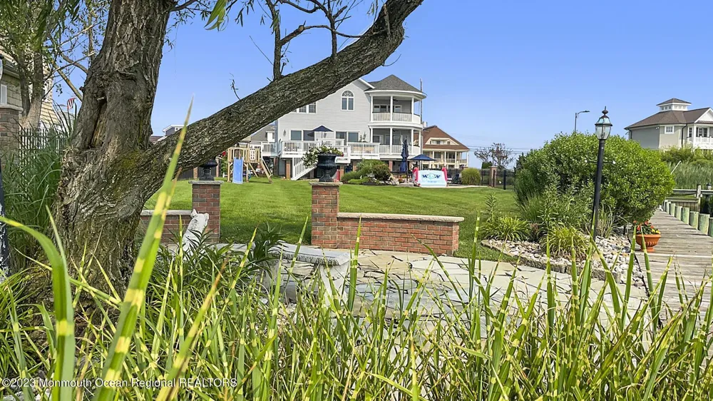 1 Mara Vista Drive Monmouth Beach, NJ 07750