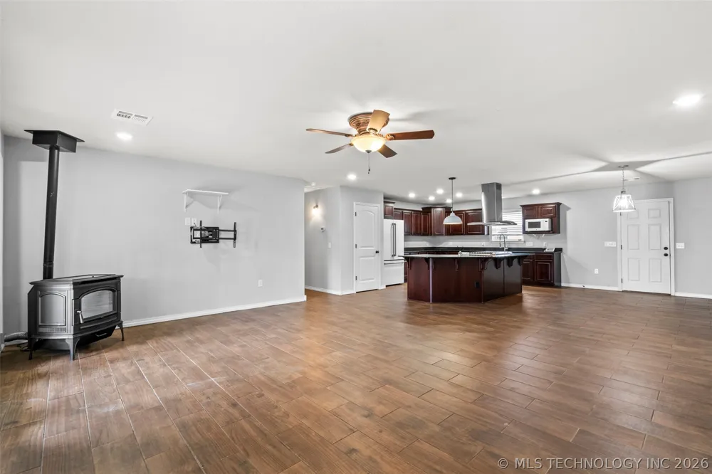 10704 Jackson Highway Lincoln, AR 72744