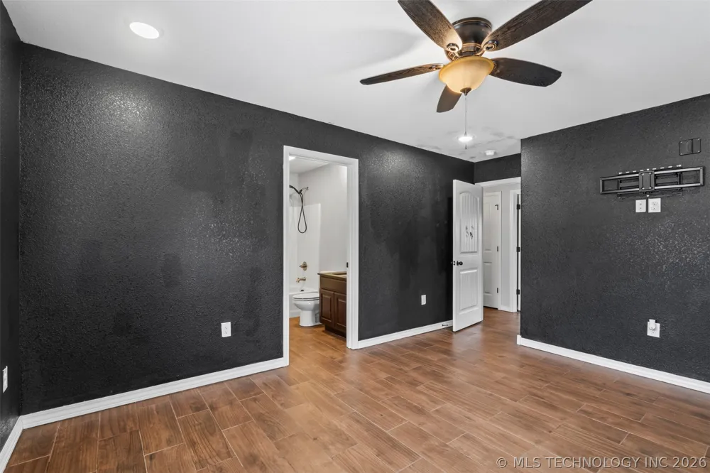 10704 Jackson Highway Lincoln, AR 72744