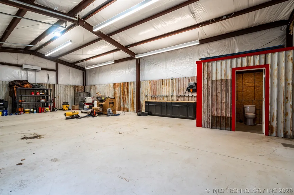 10704 Jackson Highway Lincoln, AR 72744