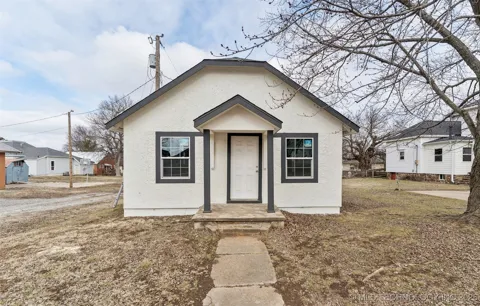 404 W Sequoyah Avenue