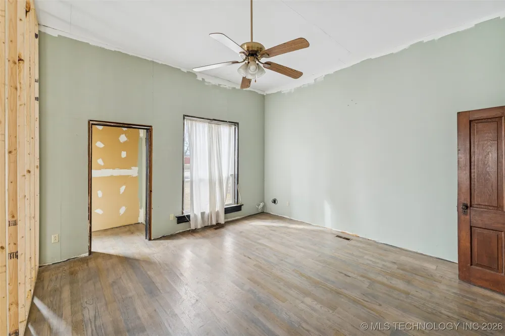 303 Smith Vinita, OK 74301