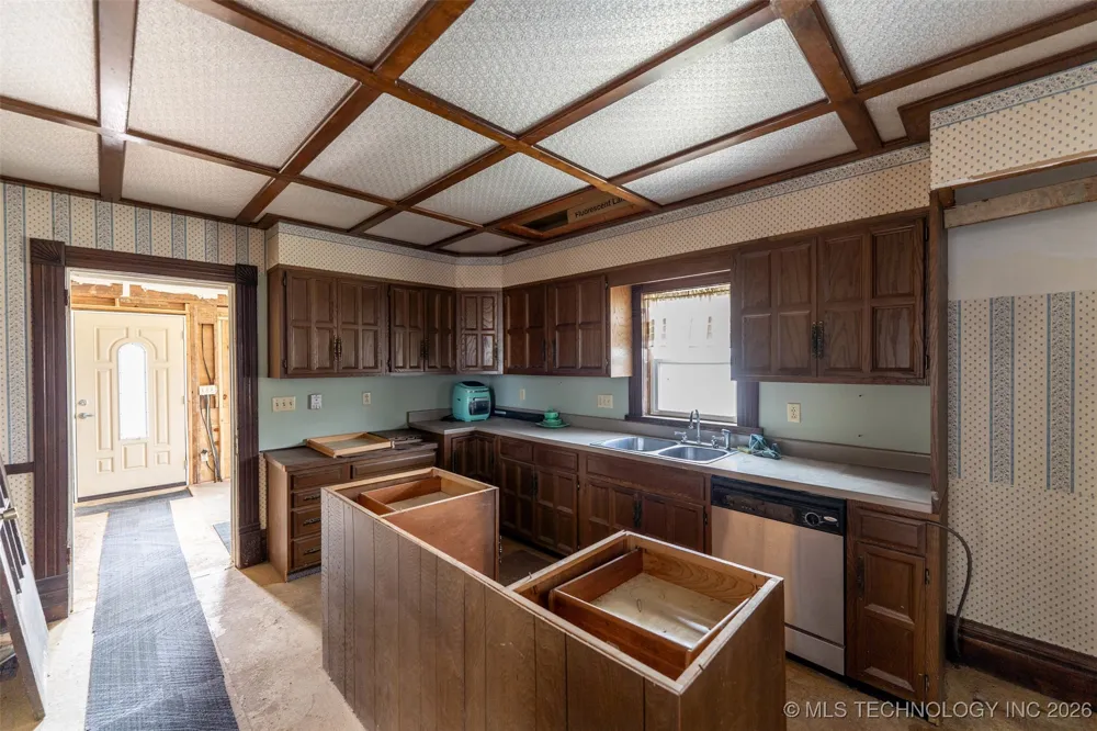 303 Smith Vinita, OK 74301