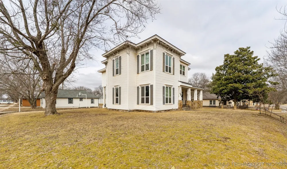303 Smith Vinita, OK 74301