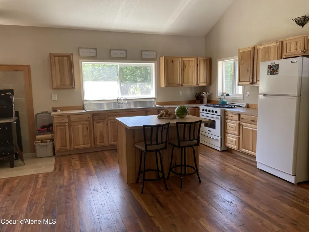 1094 Fortyniner Lane Bonners Ferry, ID 83805
