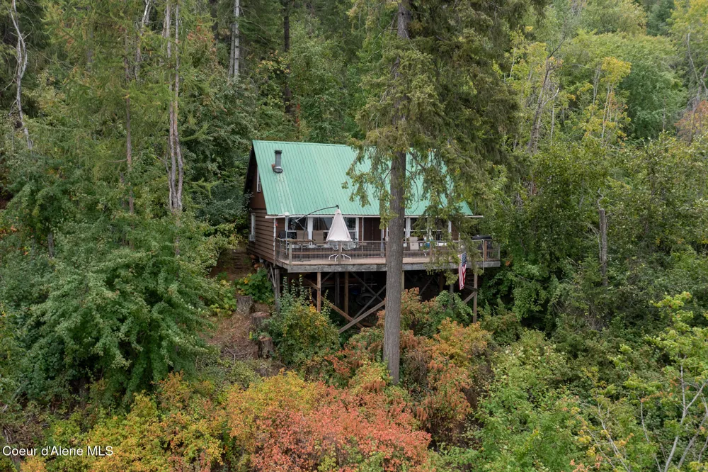 2559 W CLIFFDWELLERS DRIVE Worley, ID 83876