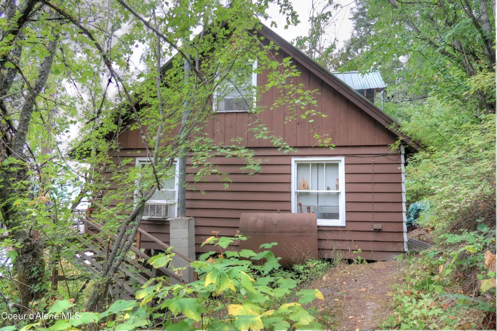 2559 W CLIFFDWELLERS DRIVE Worley, ID 83876
