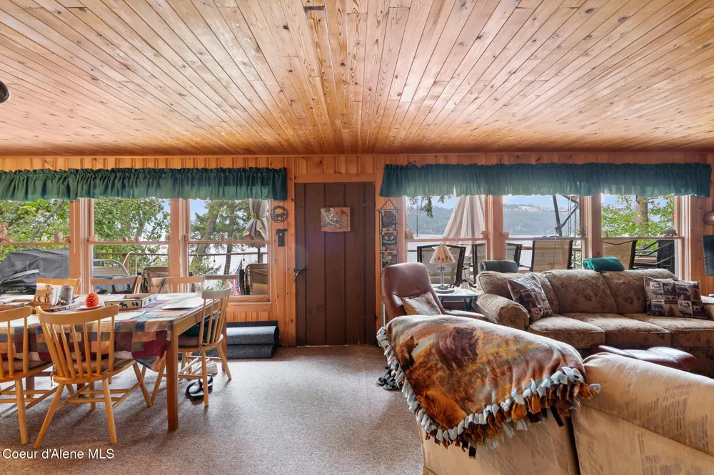 2559 W CLIFFDWELLERS DRIVE Worley, ID 83876