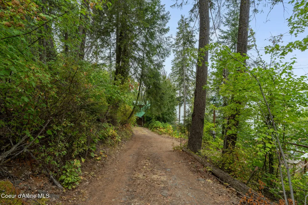 2559 W CLIFFDWELLERS DRIVE Worley, ID 83876