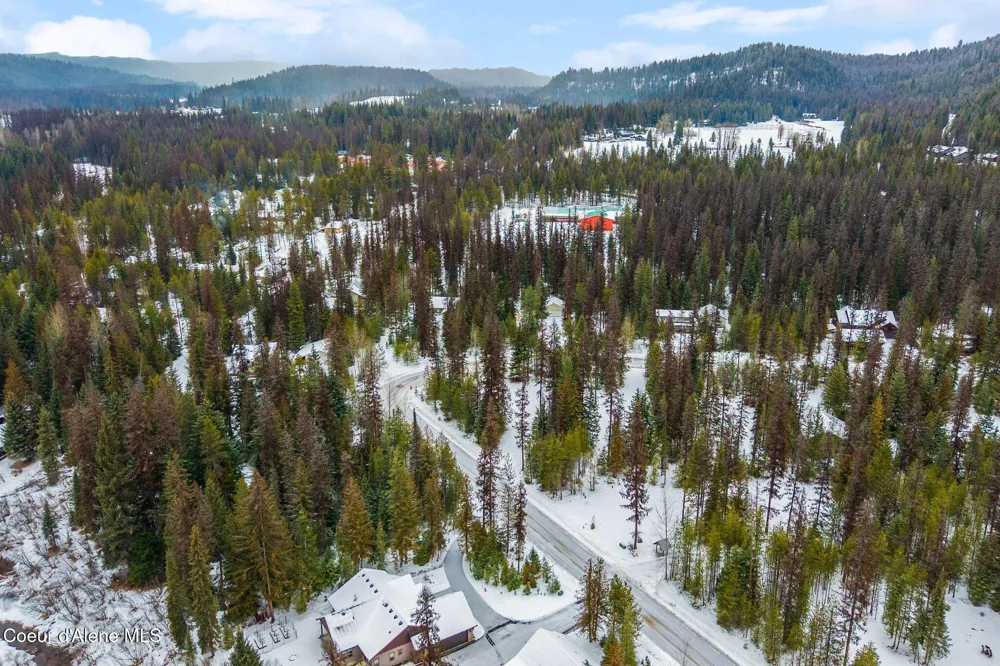 279 Tracy Lane Priest River, ID 83856