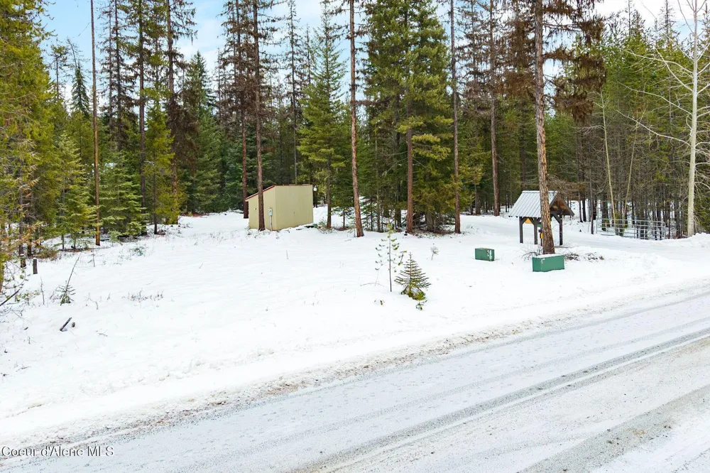 279 Tracy Lane Priest River, ID 83856