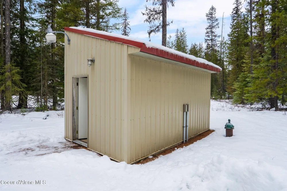 279 Tracy Lane Priest River, ID 83856