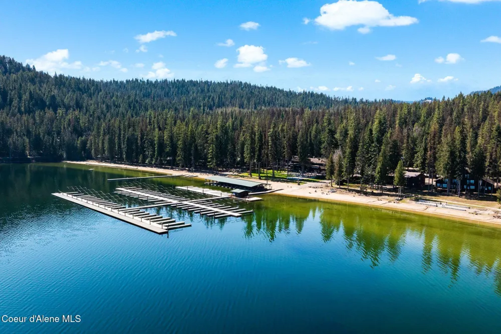 279 Tracy Lane Priest River, ID 83856
